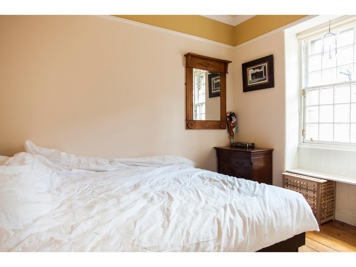 Historic Dean Village Treasure, Sleeps 4 Edinburgh Exterior photo