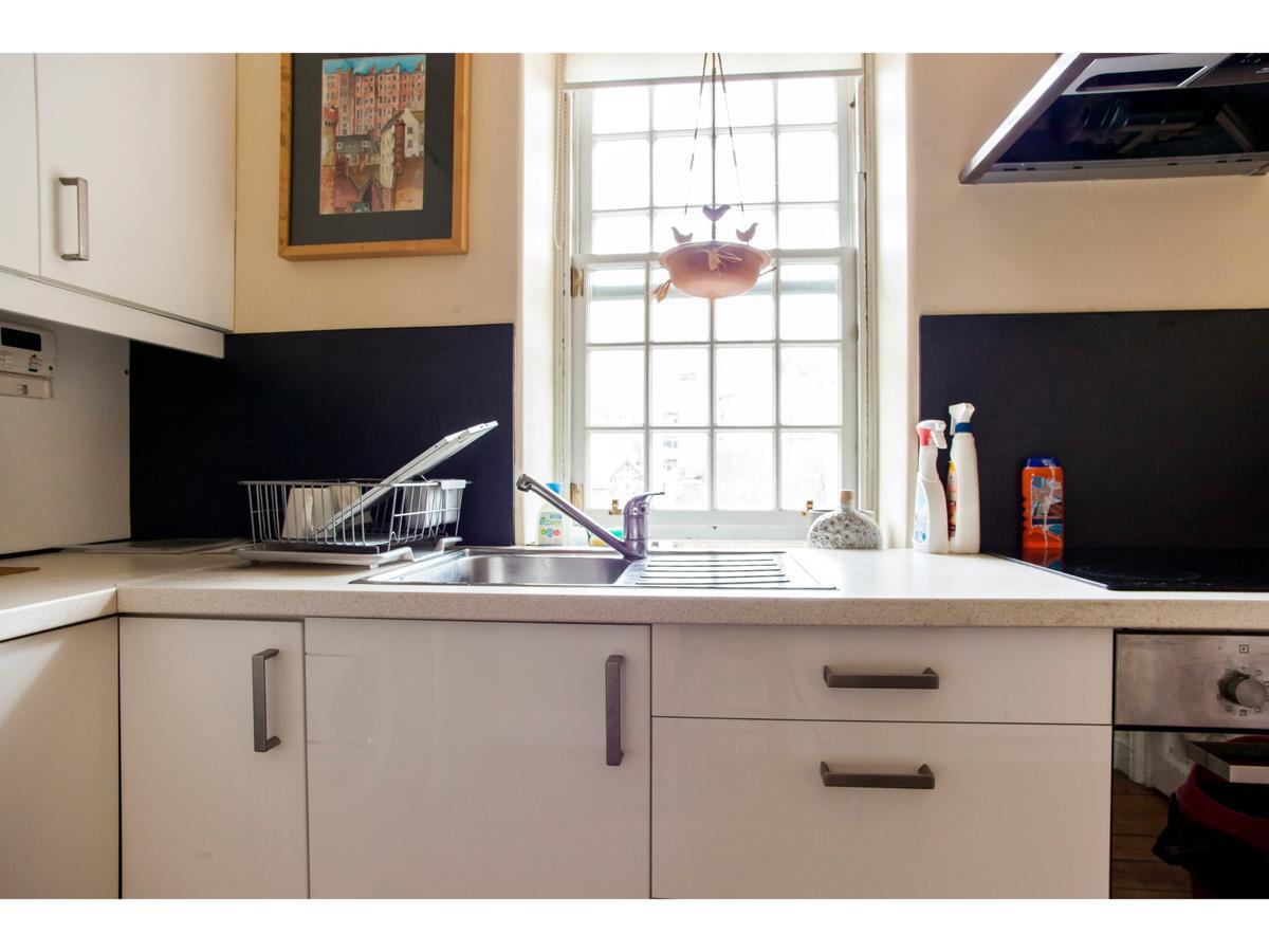 Historic Dean Village Treasure, Sleeps 4 Edinburgh Exterior photo